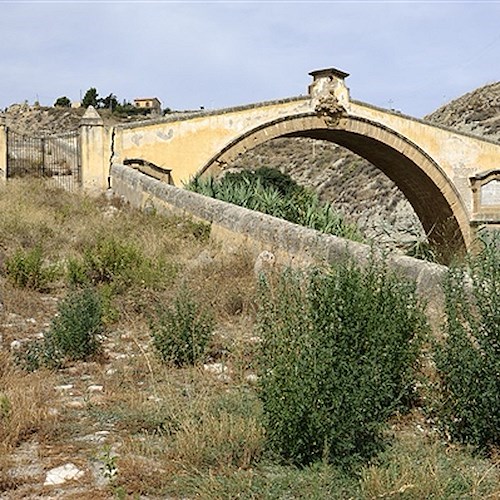 ponte sul fiume San Leonardo