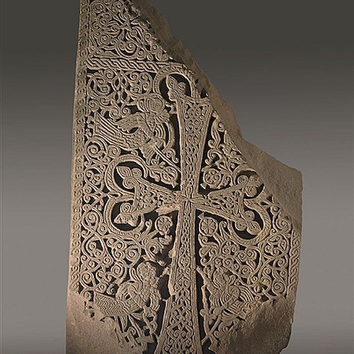 Khachkar di Sotk 
Erevan, Museo della Santa Sede di Echmiadzin
Sotk, secolo XV