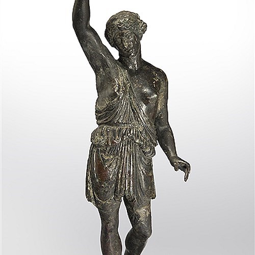 Amazzone ferita
Firenze, Museo Archeologico Nazionale, inv. 2293 (già Galleria degli Uffizi, dal 1676).
Alt. 28,5 cm